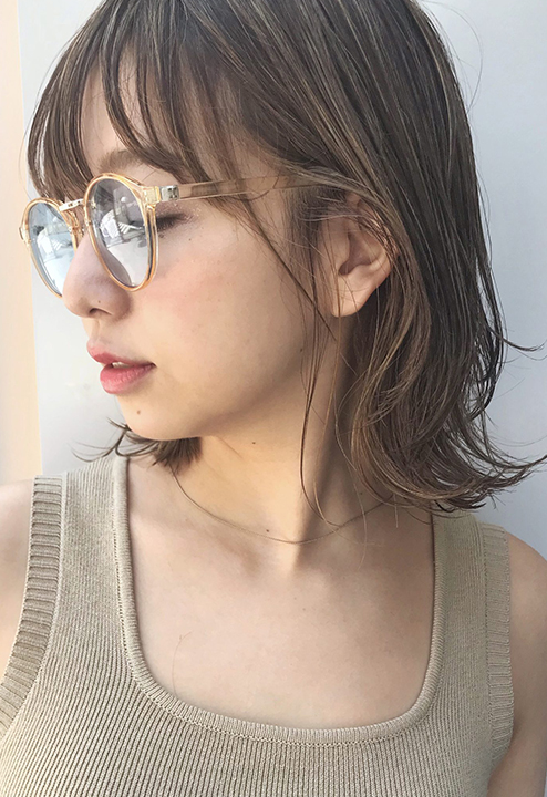 ゆるいラインで作る知性派ボブ